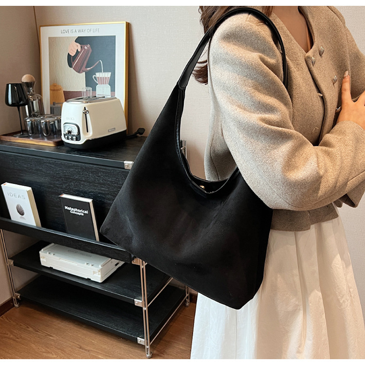 Borsa a tracolla donna retro in velluto effetto camoscio_voghion.com