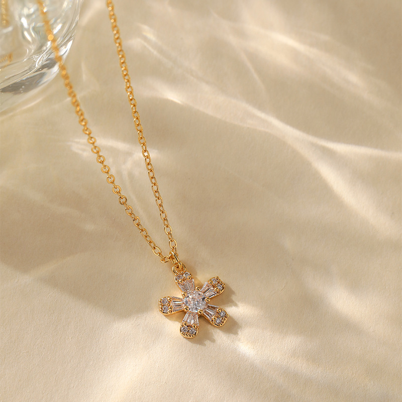 8g Weight 18K Gold Plated Plating Material Copper Pendant Material Zircon Inlay Material Pendant Necklace Classification Copper Chain Material cable chain Chain Type 1 Piece Quantity Daily Occasion Copper Material Heart Shape, Flower, Bow Knot Pattern Women's Gender Inlay Design Sweet Style Copper 18K Gold Plated Inlay Heart Shape Flower Bow Knot Zircon Pendant Necklace 22