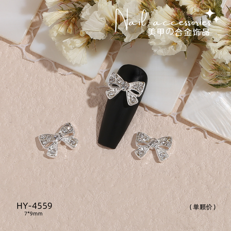 Transfronterizo nueva manicura mariposa plata metal aleación plana estilo japonés Internet celebridad rhinestone DIY accesorios joyería al por mayor