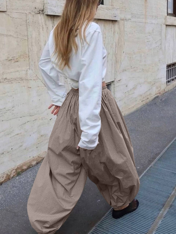 夏の新しいスタイルの茶色のチェック柄の女性用ルーズバブルパンツ、ファッショナブルでカジュアルなデザイン、2025年の国境を越えた通勤|undefined