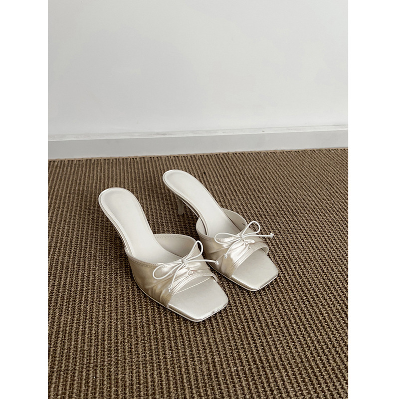 Beautiful High-Heeled Sandals to Match Skirts, 2026 Summer New Style Square-Toe Bow-Knot Pleated Stiletto Slippers for Women for Summer Outdoor Wear Beautiful High-Heeled Sandals to Match Skirts, 2026 Summer New Style Square-Toe Bow-Knot Pleated Stiletto Slippers for Women for Summer Outdoor Wear
