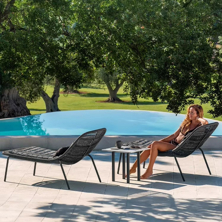 Sofá de relajación al aire libre balcón jardín patio piscina sillón de mesa de té de caña creativa residencial sillas