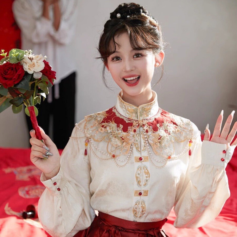 New Chinoiserie Han Dynasty Women's Toast Clothing Engagement Clothing Suit Embroidered Top Cloud Shoulder National Style Red Horse Face Skirt Heavy Industry