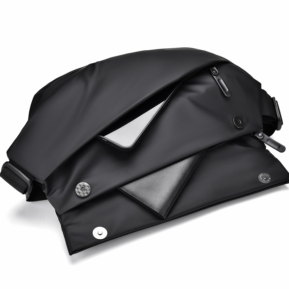 Tendencia transfronteriza anti-derramamiento de locomotora de hombre bolso de pecho explosivo bolso de pecho multifuncional hebilla de succión bolso multicapa