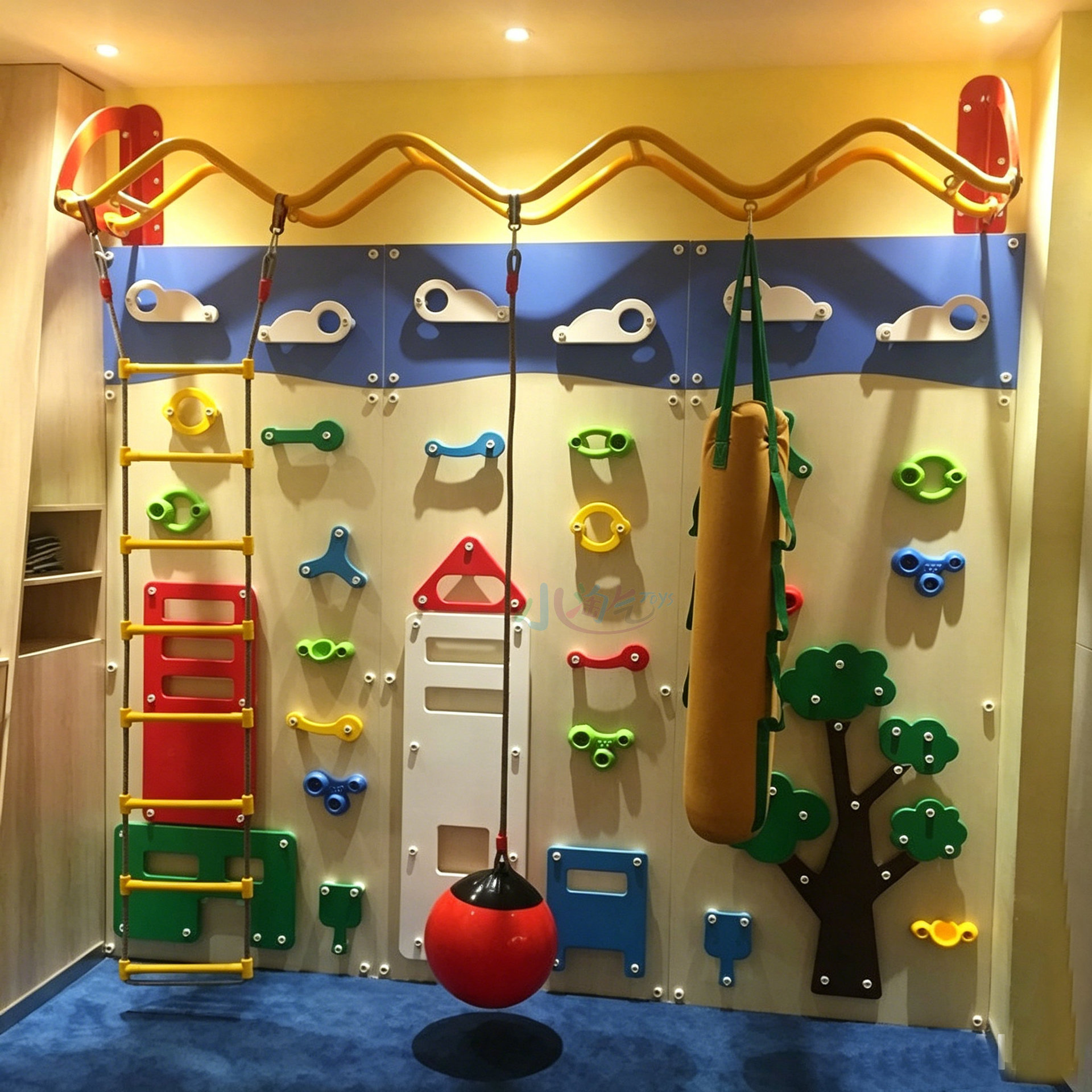 Early childhood education sensory integration physical fitness wooden climbing wall kindergarten plastic climbing wall indoor climbing wall children's room