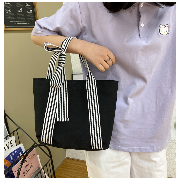 New Simple Korean Chic Casual Canvas Bag display picture 8