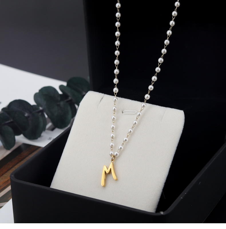 French Style Letter Artificial Pearl Titanium Steel Pendant Necklace 1 Piece