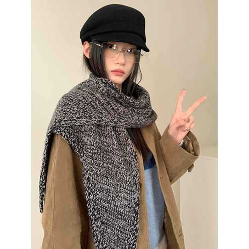Vintage High-End Knit Triangular Scarf Women's Style 2025 New Winter Layering Warm Scarf Collar Outfit Trendy