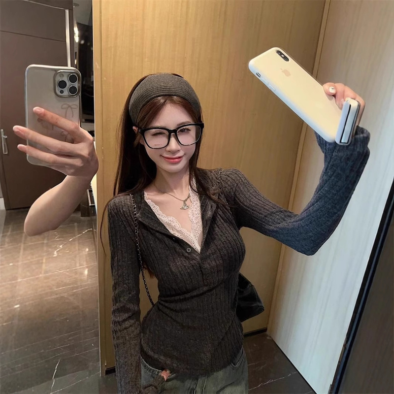 [Factory Straight Hair] Elegant Lace Fake Two-Piece V-Neck Base Shirt Pure for Slim-Fit Slimming Inner Wear Outer Wear Top