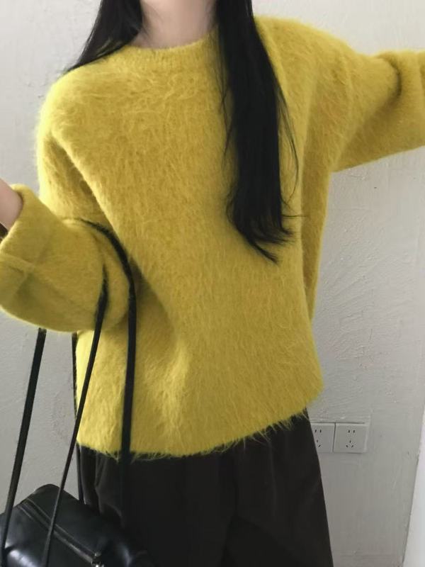 软糯慵懒仿浣熊绒宽松圆领毛衣女秋冬新款时尚减龄毛绒针织衫上衣|undefined