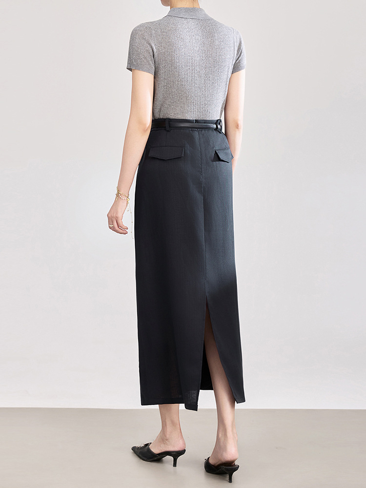 Chân váy xếp ly nữ cạp trung thấp, chất liệu tencel linen phối sọc răng cưa, xẻ tà — Xanh lông mòng đen