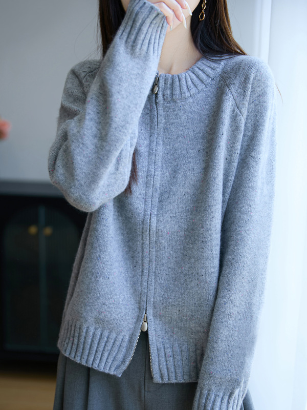 2025 New Autumn and Winter Raccoon Velvet Round Neck Knitted Cardigan Long-Sleeved Women's Double Zipper Colorful Warm Top Jacket 2025 New Autumn and Winter Raccoon Velvet Round Neck Knitted Cardigan Long-Sleeved Women's Double Zipper Colorful Warm Top Jacket