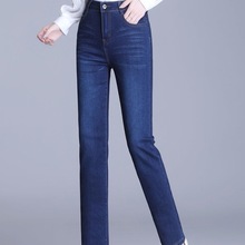 新款小直筒牛仔裤女版秋冬中年弹力大码女裤宽松窄高腰直筒裤女士