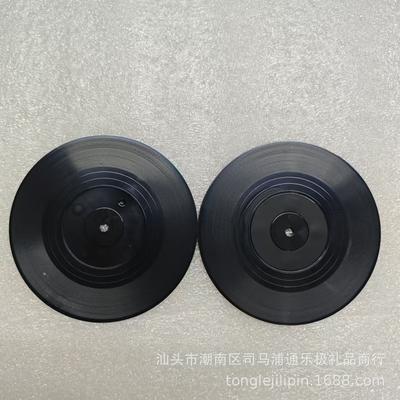 Venta caliente transfronteriza redonda antideslizante de silicona máquina récord montaña Vintage vinilo CD pad placa almohadilla de aislamiento seis piezas