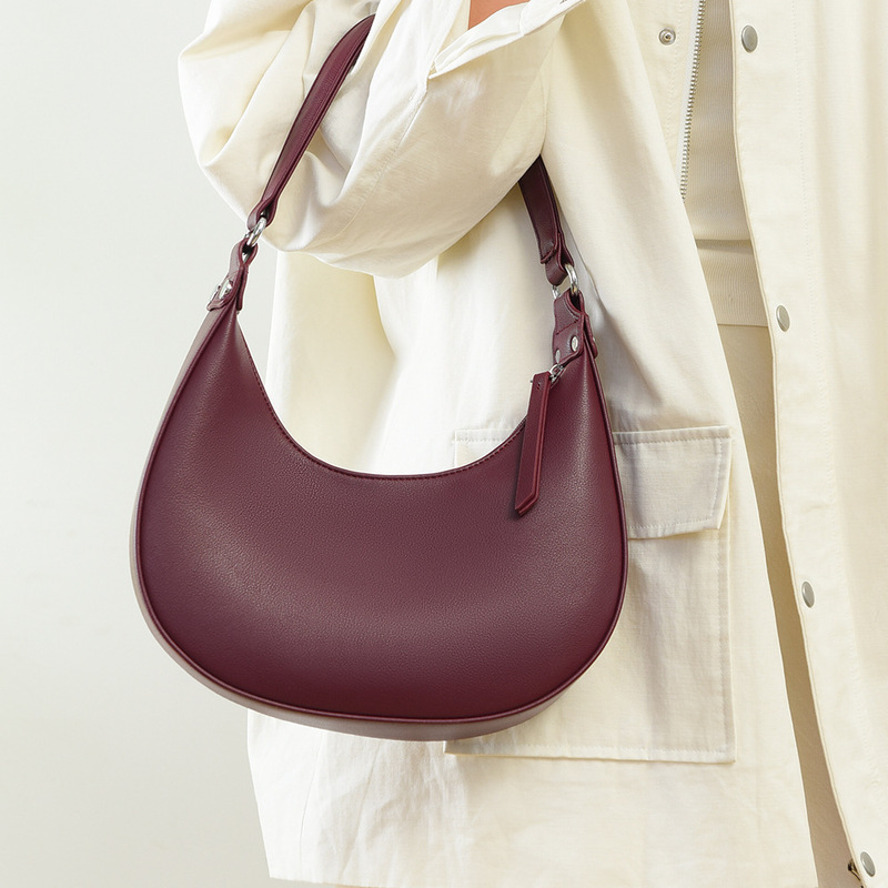 Cross-border solid color bag, fashionable and simple, new design handbag, versatile crescent bag, foreign trade Russian underarm shoulder bag Cross-border solid color bag, fashionable and simple, new design handbag, versatile crescent bag, foreign trade Russian underarm shoulder bag