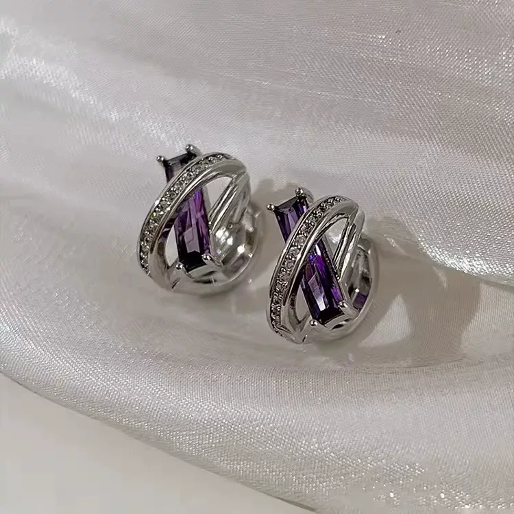 П Purple zirconium, серьги, небольшой декоративный аксессуар, стиль легкой роскоши, тренд сезона