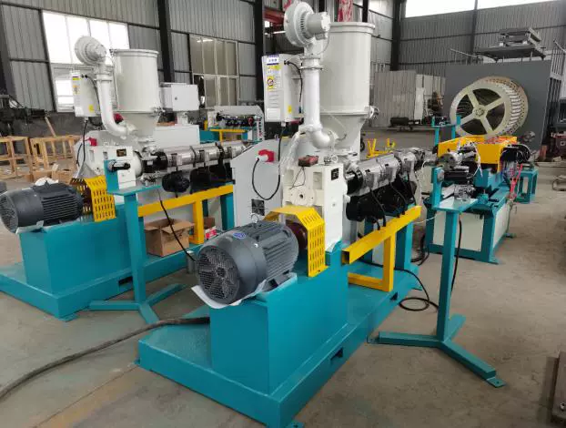 16-32m单壁塑料管材生产设备 单壁管材生产线