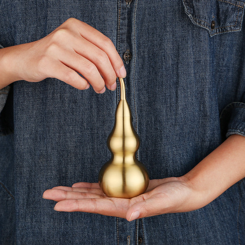 Spout-shaped long-handled copper gourd keychain pendant with hollow large size, engraved and glazed home gourd decoration