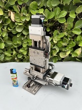 骏河精机KWL06030电动XYZ三轴微调平台0.5微米精度不锈钢垒德株