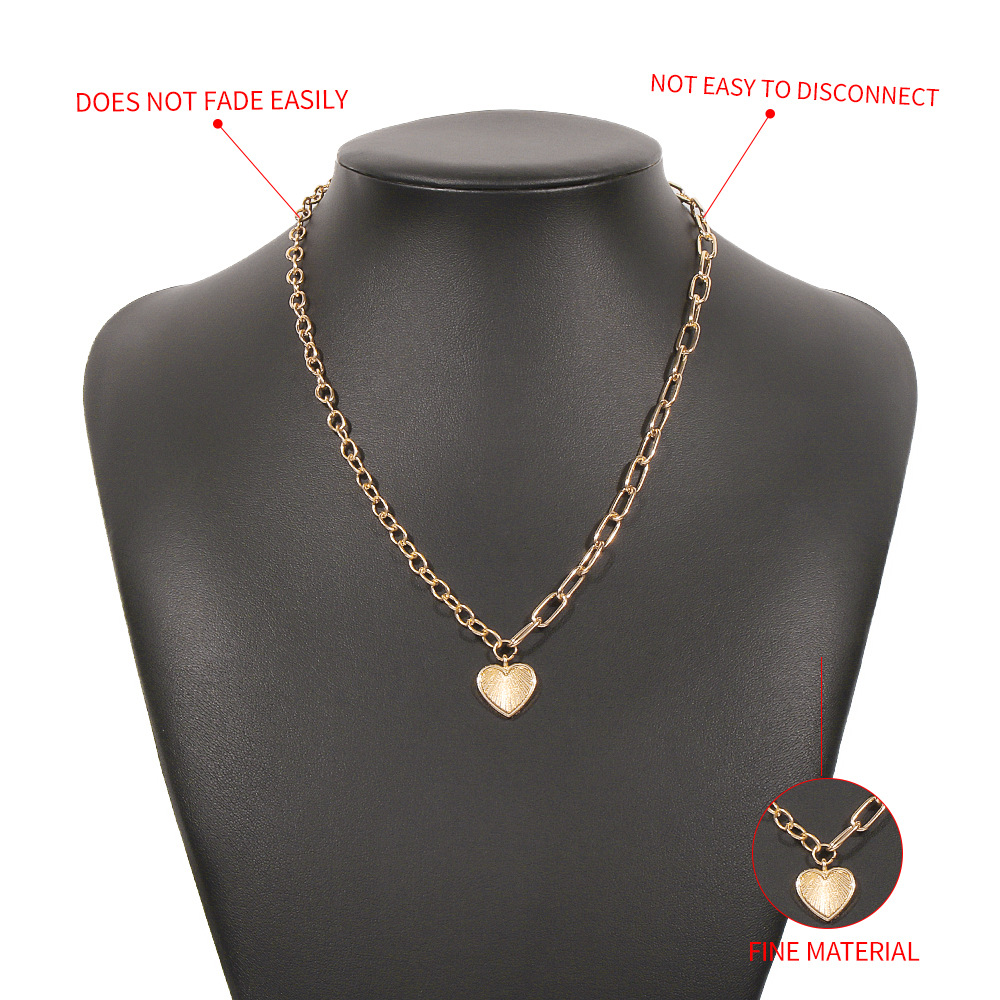 simple elegant geometric heartshapen necklacepicture5