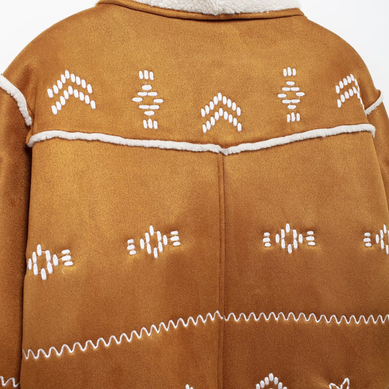 Γυναικεία ρούχα φθινόπωρο και χειμώνα νέα είδη μόδας δρόμου κέντημα παλτό μεσαίου μήκους_voghion.com