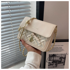 今年流行包包高級感女包2023新款潮小眾設計斜挎包時尚鏈條小方包