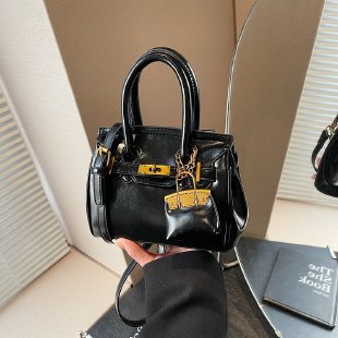 Bolsos de mujer de calidad, se han lanzado grandes productos, los colgantes están integrados, por favor coloque en los estantes