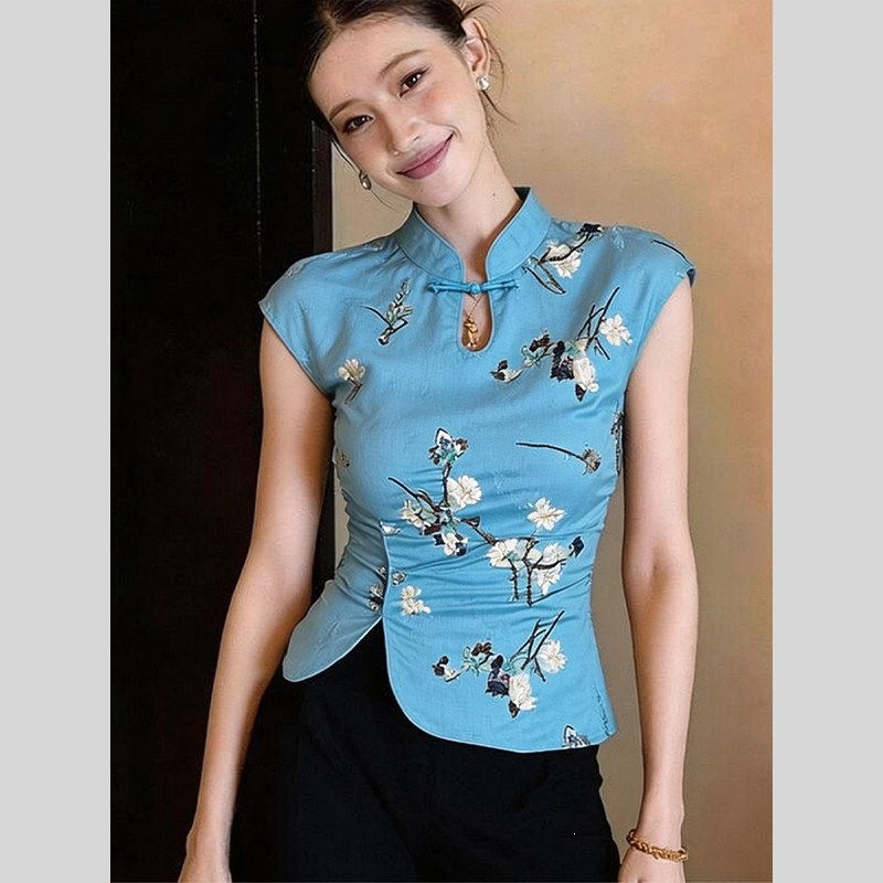 This year's trendy and beautiful Tang-style, Zen-inspired, versatile short-sleeved women's top for summer 2026, a new Chinese-style national fashion blouse