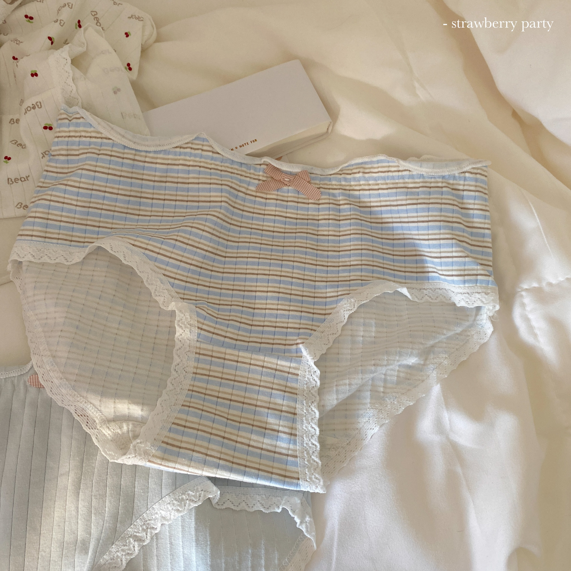 ふわふわしたミルク熊日本式かわいい少女風下着女子綿中腰通気綿三角パンツ