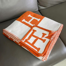 ¶�I̺�Ӷ���һ�����pɫ�Ứ���ӽq̺�F�����s��ĸᘿ�hë̺����