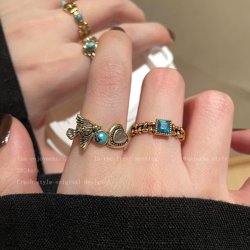 Turquoise Heart Iris Flower Vintage Ring for Women, Second-Hand Niche Light Luxury High-End Index Finger Ring Stackable Ring Turquoise Heart Iris Flower Vintage Ring for Women, Second-Hand Niche Light Luxury High-End Index Finger Ring Stackable Ring