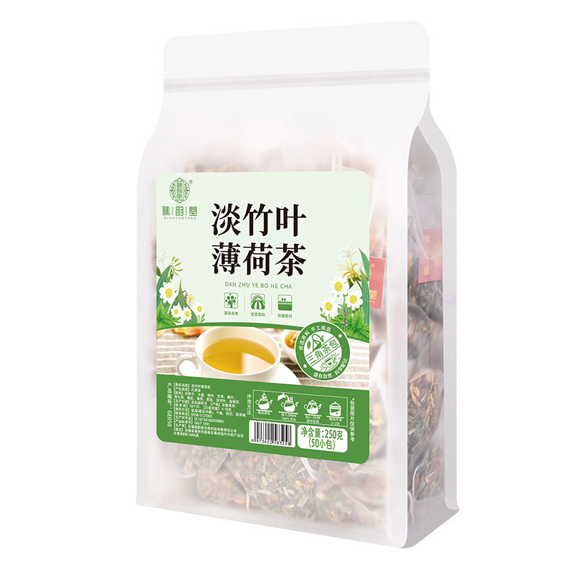 菊の花の決明子のクコの竹のサトウキビの茅根の雪梨の五茯苓の金銀の花の赤い豆のハトムギの米のオニバスの実の人参の組み合わせのお茶|undefined
