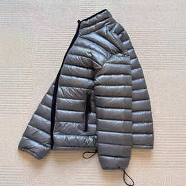 女士排骨轻盈鹅绒服