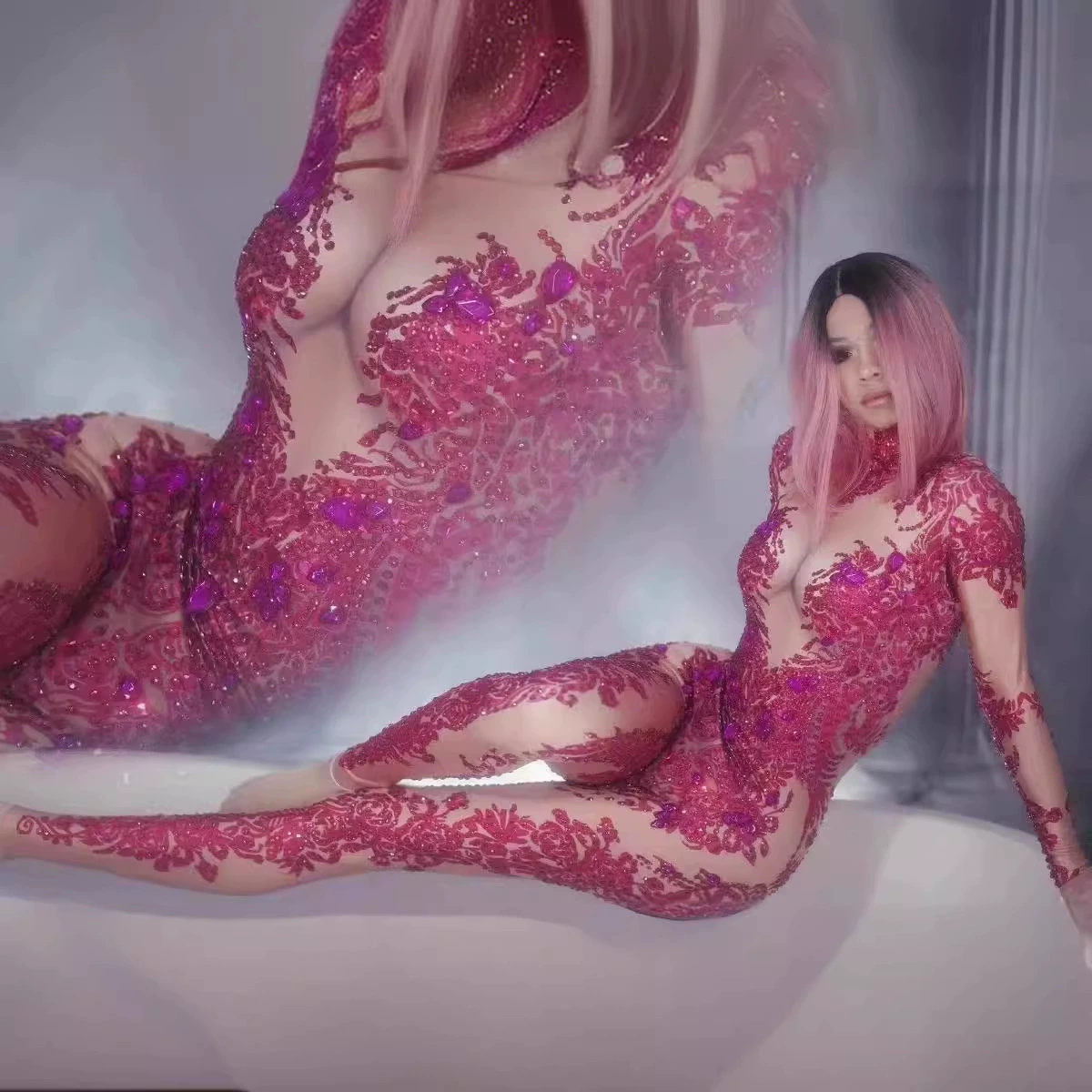 Готовый костюм для выступлений в ночных клубах и барах, женский комбинезон с длинными рукавами, полностью украшенный стразами, с принтом под кожу и синими виноградными гроздями, для вечеринок и дней рождения