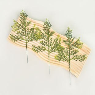 Cross-border simulation plane Christmas two-color gradient pine branches, cypress leaves, small pine tree accessories factory direct wholesale