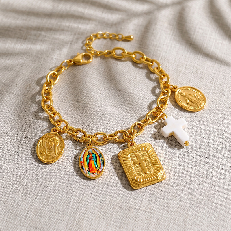 Tina Europa y los Estados Unidos cruce de oro colgante multi-elemento pulsera de acero inoxidable lujo ligero joyas de alta calidad al por mayor