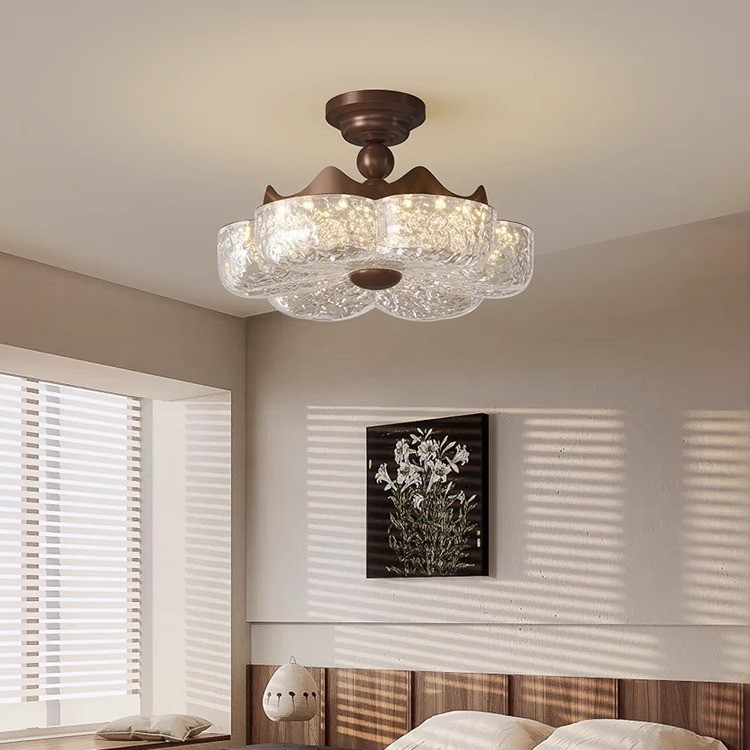 Protector de ojos lámpara de techo de dormitorio nueva lámina de oro francesa de lujo ligero de alta gama habitación privada de resina sala de estar lámpara de flor creativa