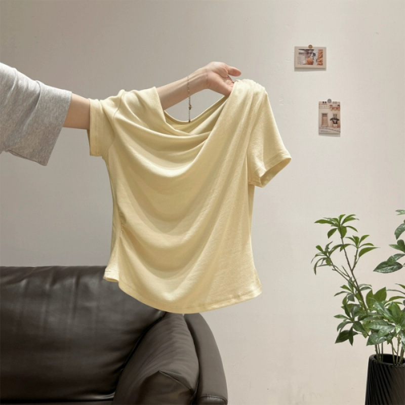 ドーパミンピンクスイングカラーフロントショルダースリム半袖Tシャツシックで美しいワンショルダーショートトップ女性夏