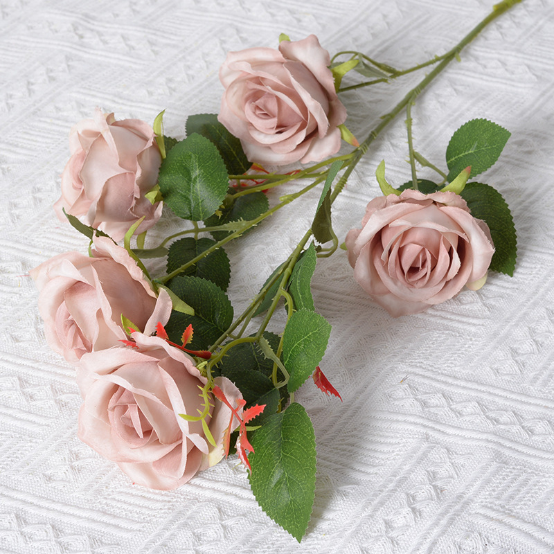 Rosa artificial 5-cabeza París Rosa Día de San Valentín Hotel decoración de la boda falsa Flor de seda artificial al por mayor