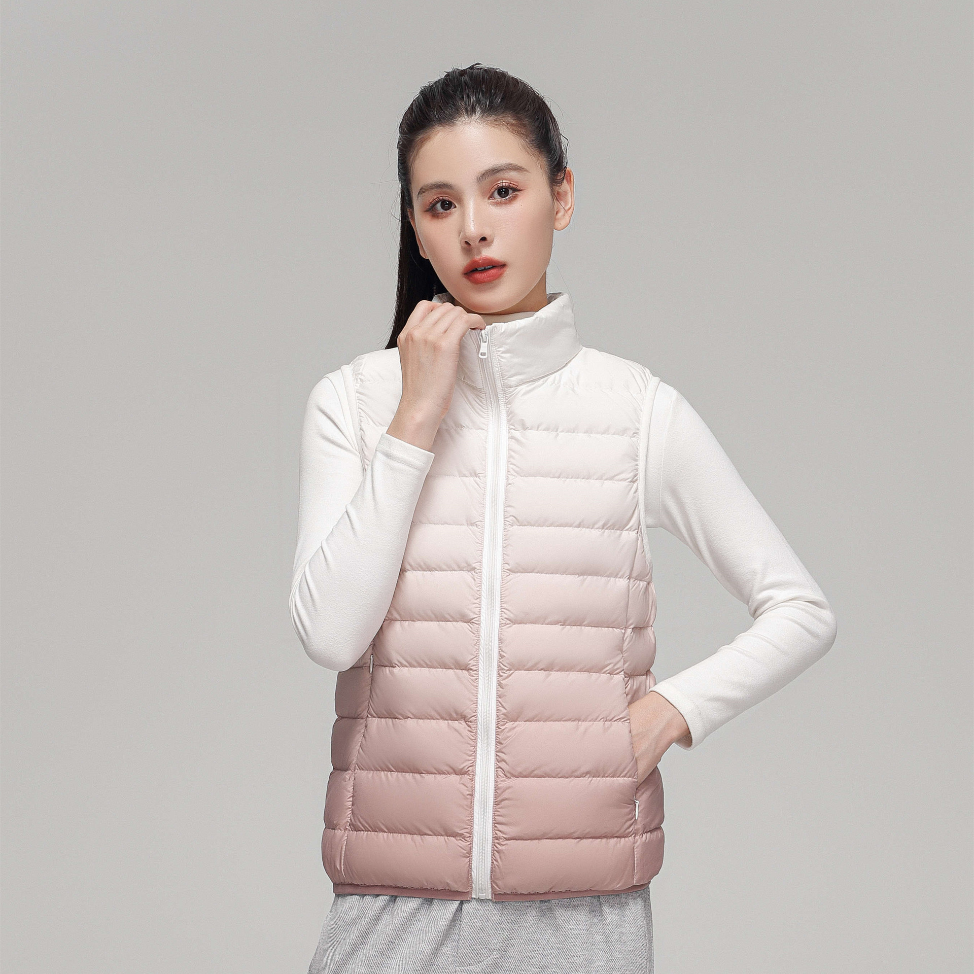 Transfronterizo TikTok otoño y invierno 90 vello chaleco de pluma ligero chaleco de mujer ropa de mujer ligera y delgada chaqueta de hombro de color gradiente