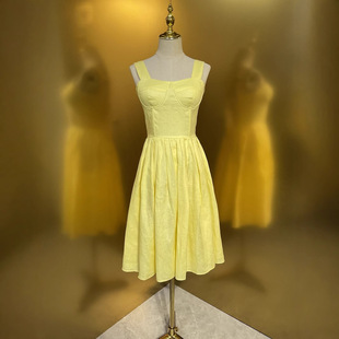 ����С�����鲼�r�е����B��ȹŮ�������I�ް�ȹ�[�@�������ȼ��L