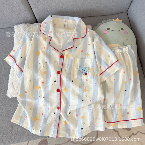 Short summer pijama with bow