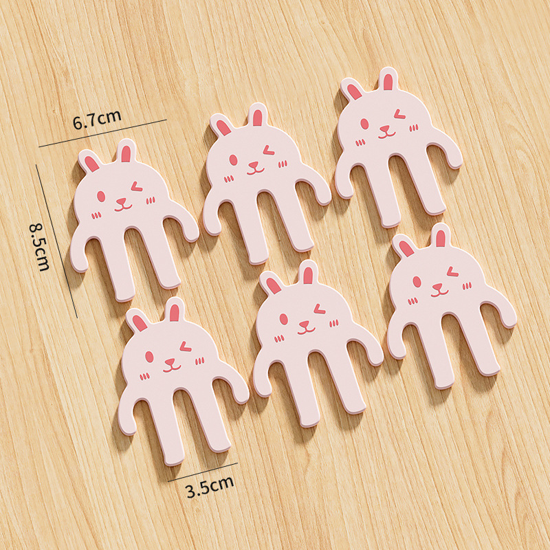 Clip de libro lindo de dibujos animados portátiles los estudiantes leen folletos y carpetas, partituras de piano y partituras fijas.