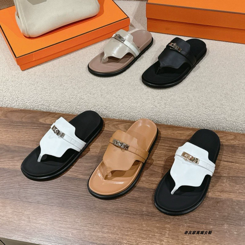 2025 новых летних женских шлепанцев в римском стиле с металлической пряжкой, на толстой подошве, из натуральной кожи, а также мужские и парные повседневные сандалии в ретро стиле.