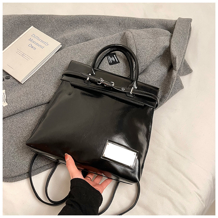 Comercio exterior transfronterizo al por mayor retro bolso de mano para mujeres 2025 nueva moda moda de viaje mochila ocio