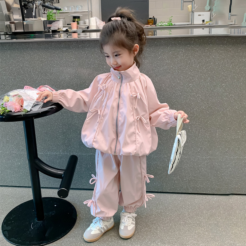 Girls' outfit, spring/autumn collection, 2026 new style, fashionable autumn outfit for baby girls, bowknot two-piece set, children's autumn clothing Girls' outfit, spring/autumn collection, 2026 new style, fashionable autumn outfit for baby girls, bowknot two-piece set, children's autumn clothing