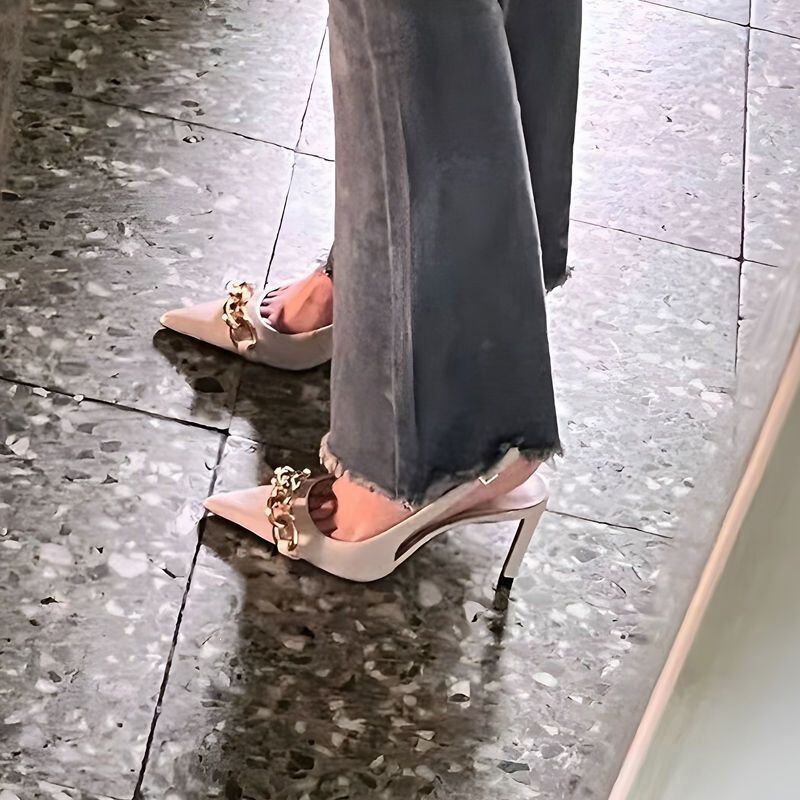 Elegant European and American Style High Heels for Women 2024 New Model with Metal Chain, Thin Heel, Pointed Toe, Niche Socialite Shoes Elegant European and American Style High Heels for Women 2024 New Model with Metal Chain, Thin Heel, Pointed Toe, Niche Socialite Shoes