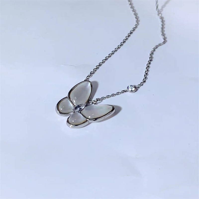 Simple Style Bow Knot Titanium Steel Inlay Agate Pendant Necklace display picture 2