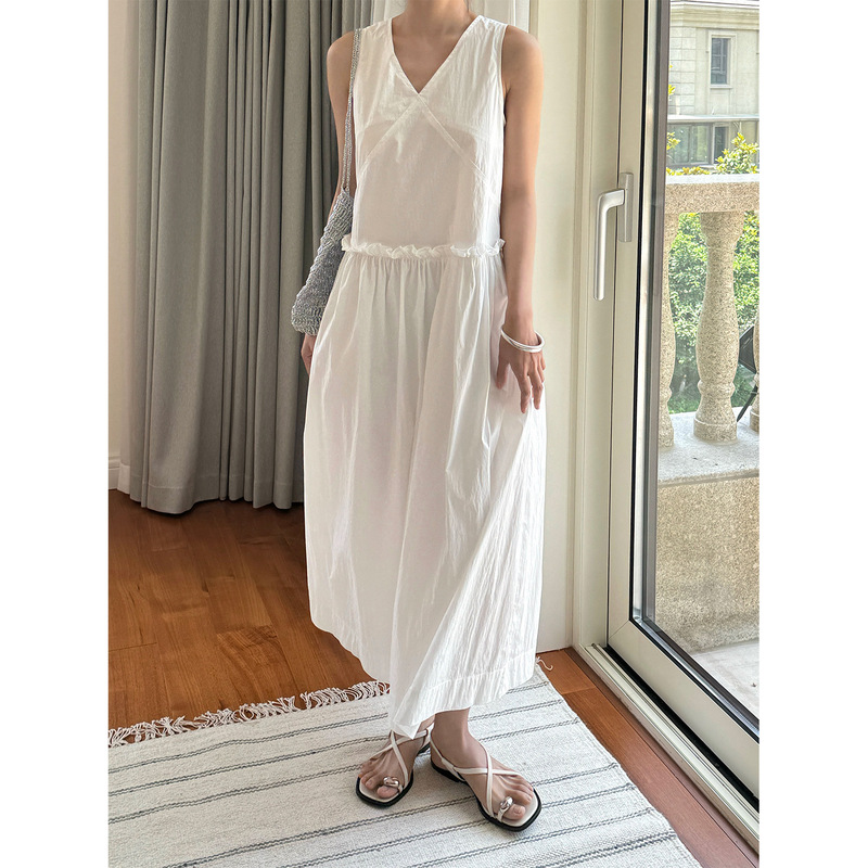 Summer New Korean Style Simple Lazy V Neck Sleeveless White Dress Loose Slimming Look Casual Long Skirt for Women