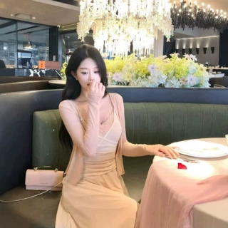 EIA一尧知柔纯欲连衣裙女秋季蕾丝拼接吊带裙针织开衫套装裙